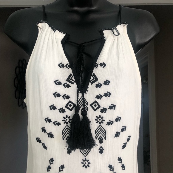 😎 Cute Summer Dress 😎 - Picture 4 of 4